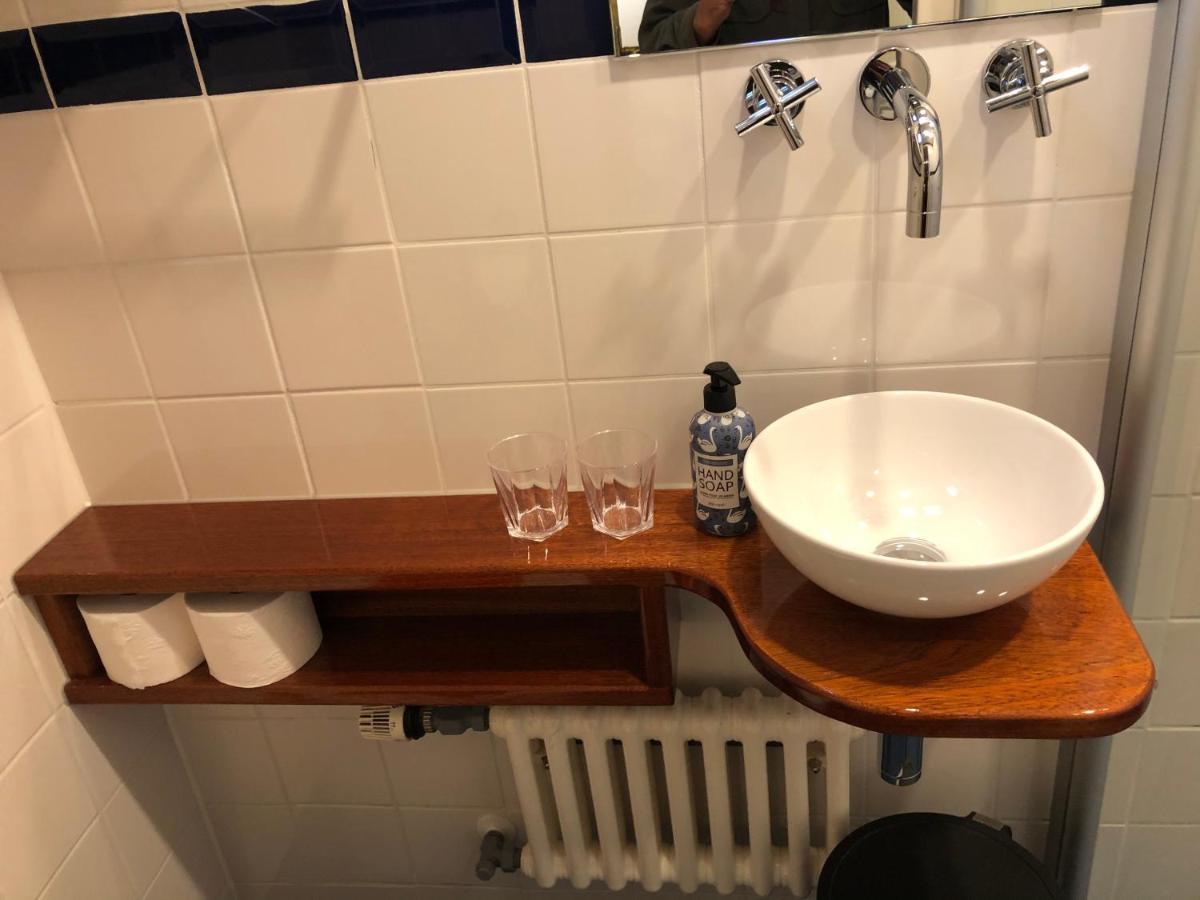 אמסטרדם Hotelboot Zwaan מראה חיצוני תמונה