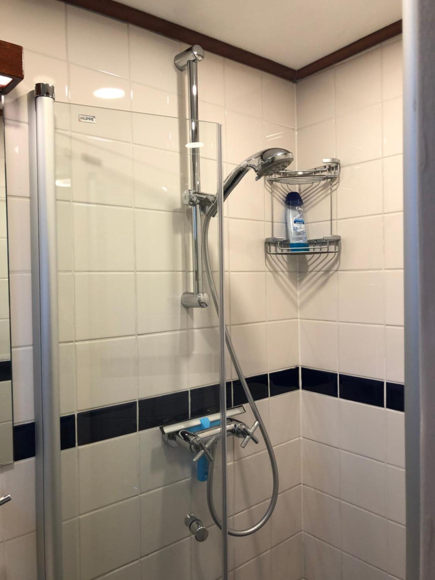 אמסטרדם Hotelboot Zwaan מראה חיצוני תמונה